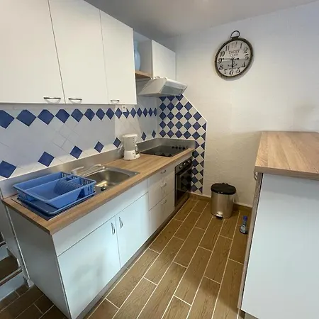 Apartament Joli T2 Refait A Neuf A 100m De La