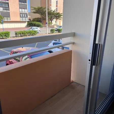 Joli T2 Refait A Neuf A 100m De La Apartament *